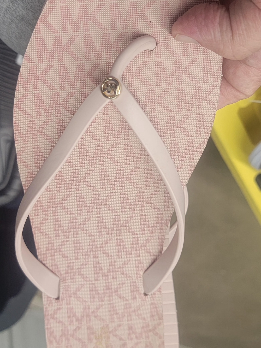 Michael Kors Blush Logo-Print Thong Sandals - Picture 4 of 8